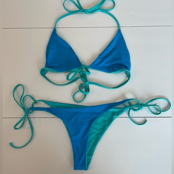 L*SPACE Bikini 2 pcs- ‘Two Tone’ Lily Itsy Bottom + Itty Triangle Top - Picture 16 of 16